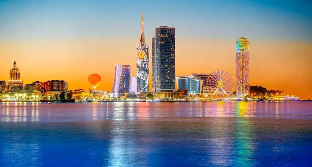 Batumi Travel Guide: Beaches, Nightlife & Day Tours